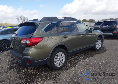 2018 Subaru Outback 2.5I Premium z USA, uszkodzony, nr VIN 4S4BSACC3J3350944